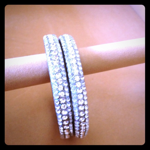 Bangle - Picture 1 of 1