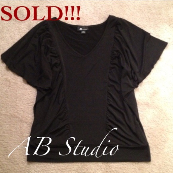 SOLD IN BUNDLE! Short Sleeve Black Dolman Top