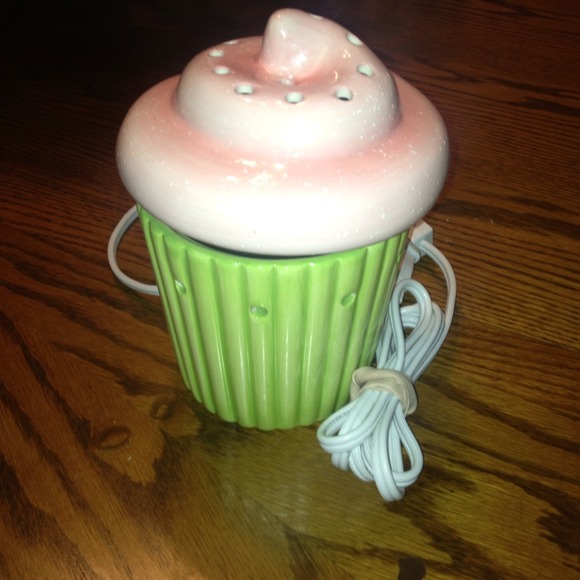 Cupcake Full Size Scentsy Warmer