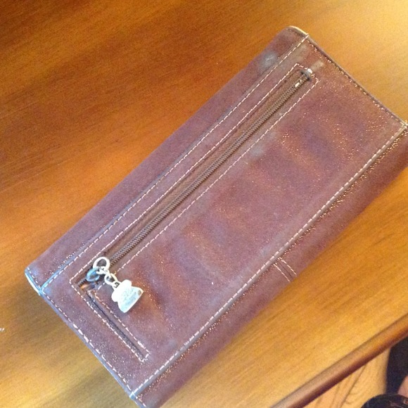 Kathy Van Zealand wallet - Picture 2 of 3