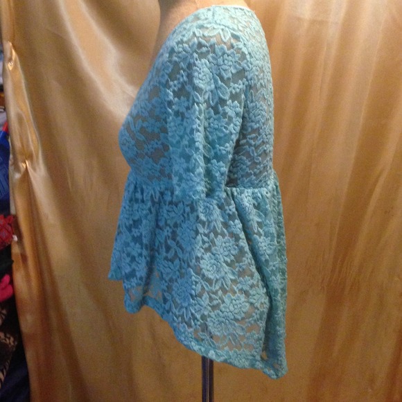 Bundle to get for $5- High low top! - Picture 2 of 3