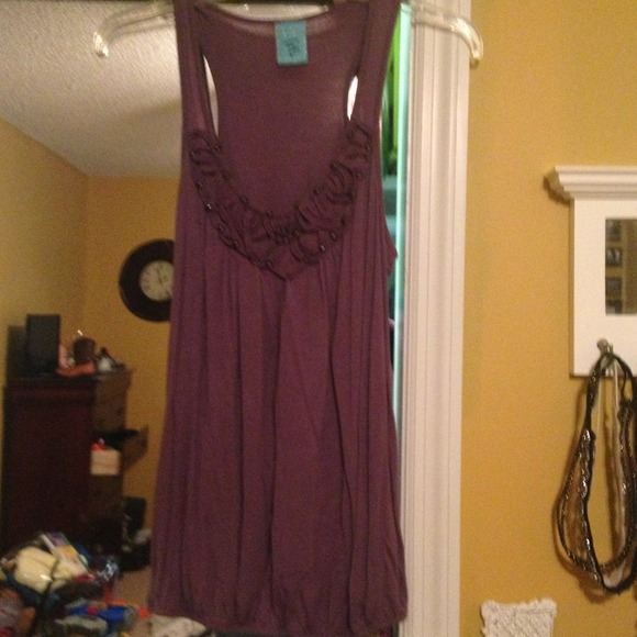 Tank - Picture 1 of 2