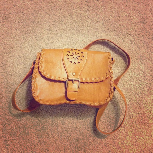 Crossbody bag in chestnut - Picture 1 of 1