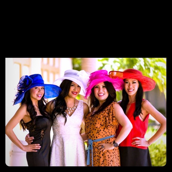 Blue big hat