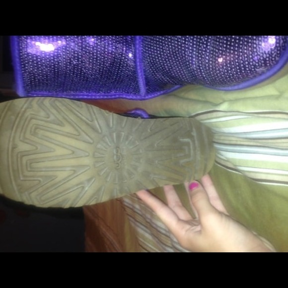 REDUCED!!! Purple sequined uggs. ๐ซNO TRADES ๐ซ - Picture 3 of 4