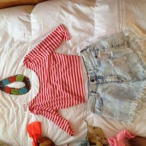 Crop top ! Great for summer