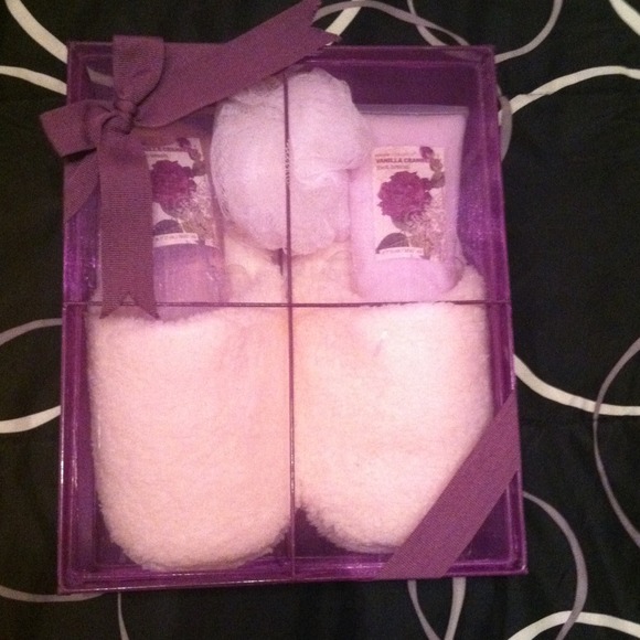 NWOT foot care set