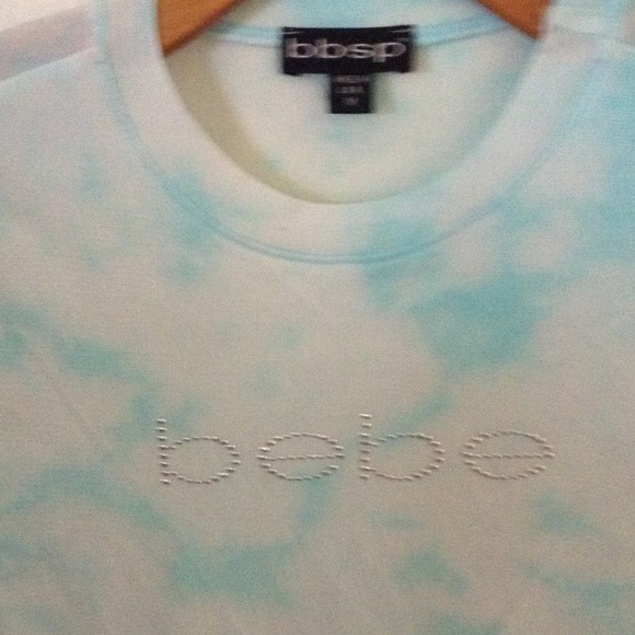 BEBE LIGHT GREEN TOP - Picture 2 of 4