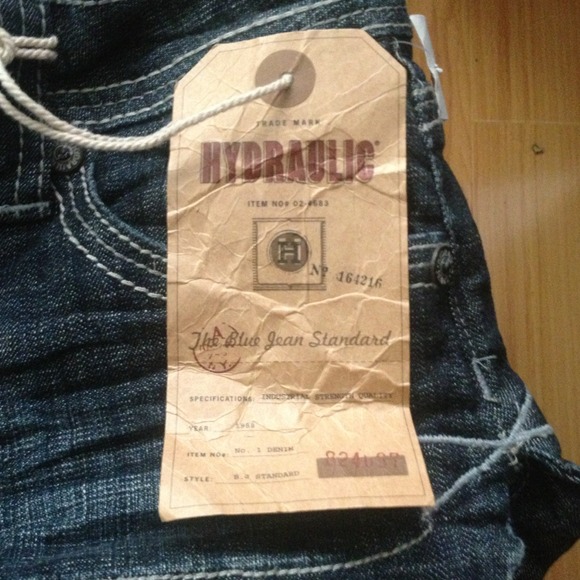 Hydraulic NWT Shorts - Picture 2 of 4