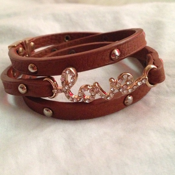 💚SOLD! Wet Seal Wrap Bracelet
