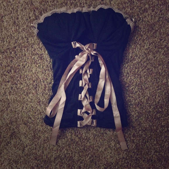 Victoria secret corset. 34 B.