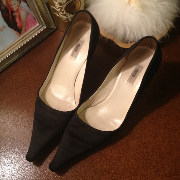 Prada Black Satin Pointy Toe Heels - Picture 3 of 4