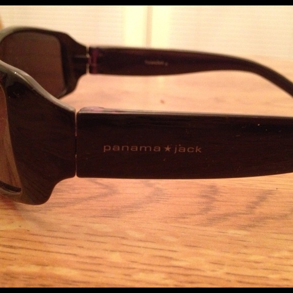 ***DONATED*** Classic Sunglasses