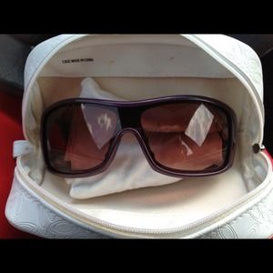 💬💗LOWERED Woman's Oakleys "Forsake"