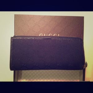 *Reduced* Authentic Gucci black monogram wallet
