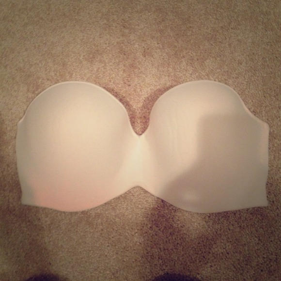 White strapless Bra (38D)