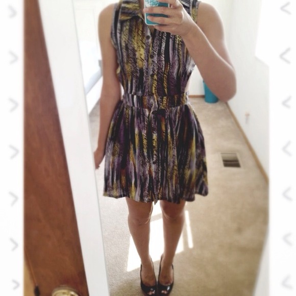 Dresses & Skirts - Multi-color cut out dress