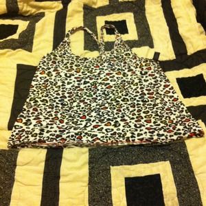 Cute colorful cheetah print tank.