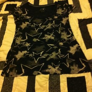 Black, white, and grey star tee.
