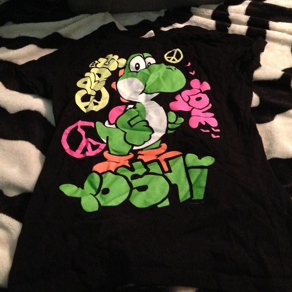 Yoshi tshirt
