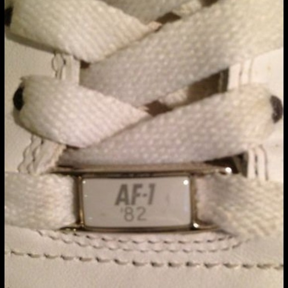 Nike Air Force Ones Low All White Mens Size 11