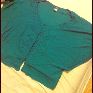 Green sweater / cardigan