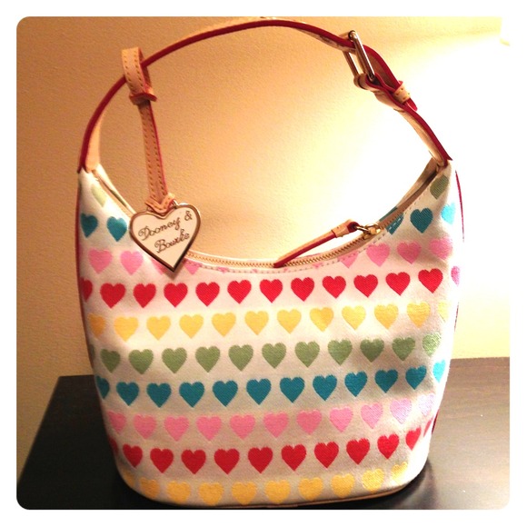 AUTHENTIC Dooney and Bourke purse - Picture 1 of 4