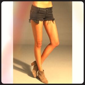 Brandy Melville black shorts