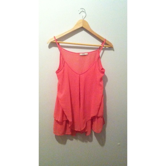 🎉SOLD-BUNDLED FOR KRISTYN🎉Coral flowy top - Picture 2 of 2
