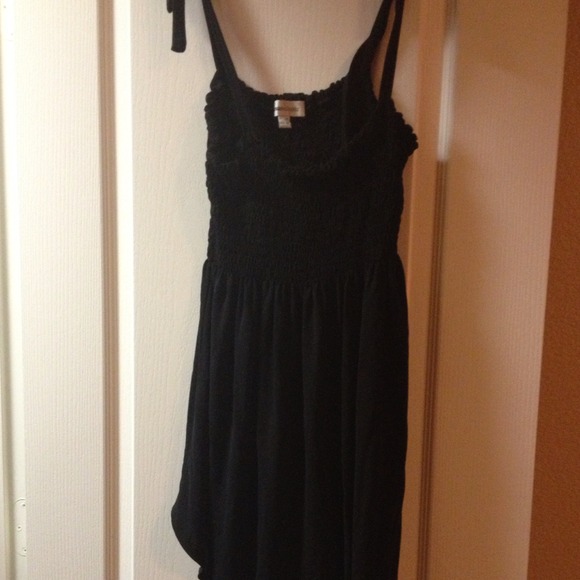 Black jersey strapless shirt