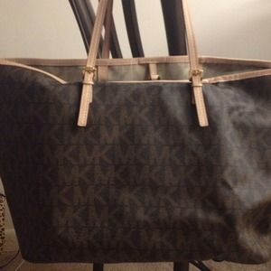 💥💥SOLD💥💥Authentic MK tote bag.