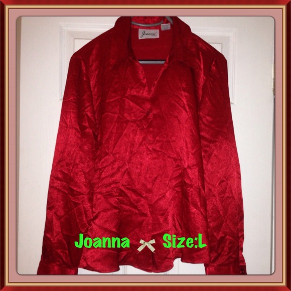 NWOT Joanna sleep blouse-FREE WITH $20+ PURCHASE