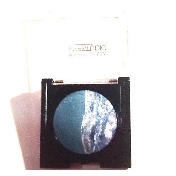 🚫SOLD🚫 Maybelline eye shadow!