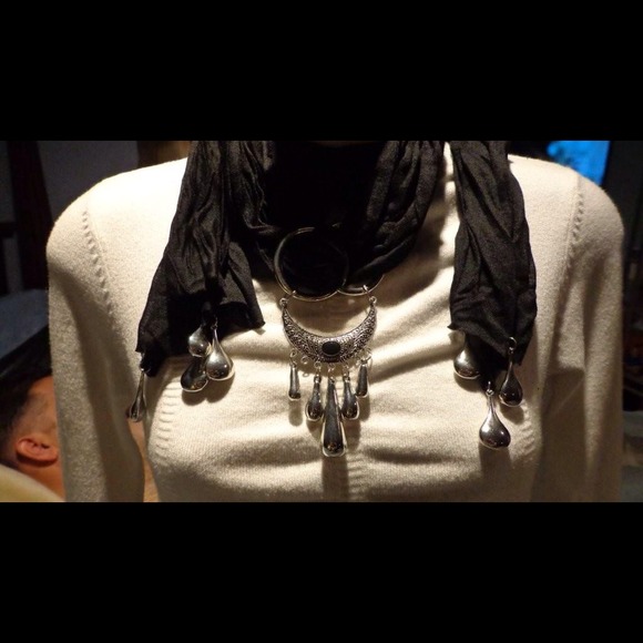 Jewelry Scarf - Picture 2 of 2