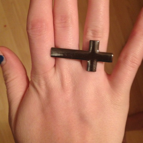 Cross ring