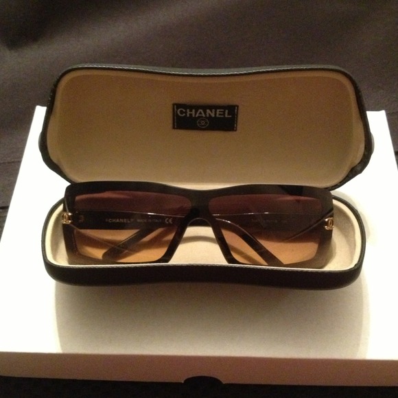 ⚠RESERVED⚠ Authentic Chanel Sunglasses