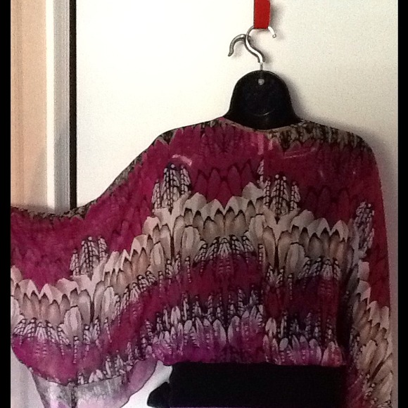 Sold to Lanie.......Batwing Top - JW22 - Picture 2 of 2