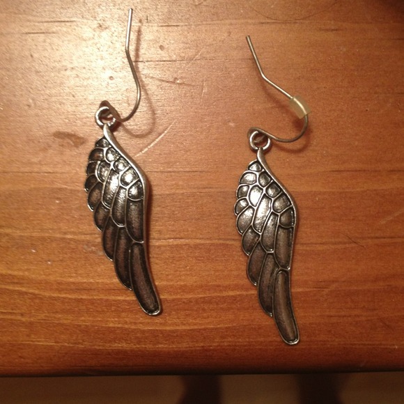 Silver wing earrings