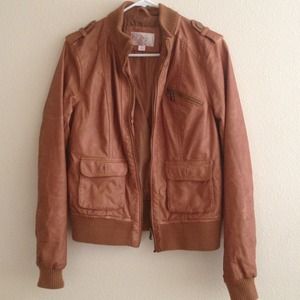 🎀SOLD🎀 Brown Faux Leather Jacket🔥