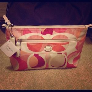🔸Reserve🔸BUNDLE 2 AUTH Coach Cosmetic cases