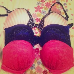 Victoria's Secret Bra bundle sale, 3 for $40🌺