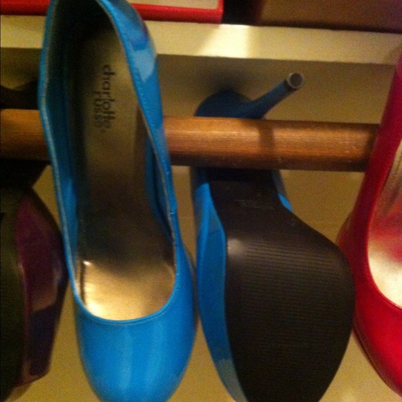 brand new! Charlotte Russe Blue Platform Pump - Picture 2 of 3