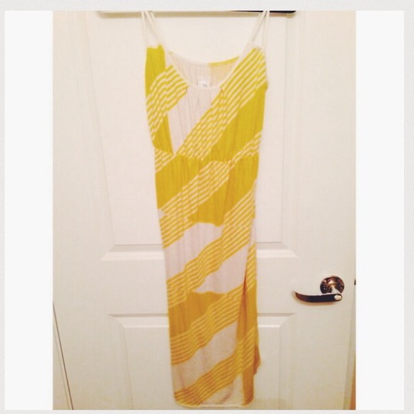 🚫SOLD in bundle 🚫UO ankle length maxi dress