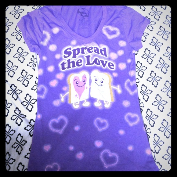 Cute tee!