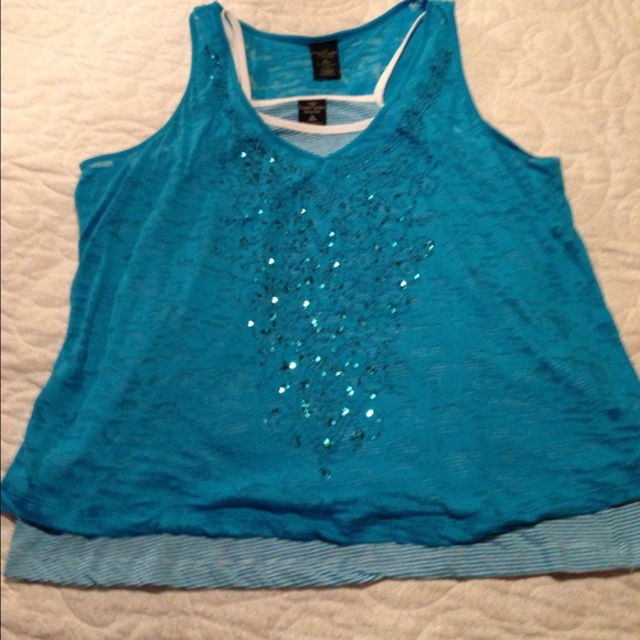 ***SOLD***Summer Top - Picture 3 of 3