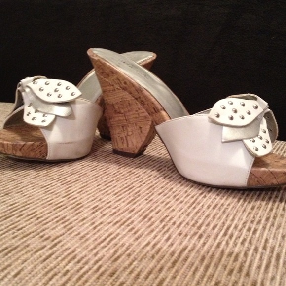 White cork heel wedges - Picture 2 of 2