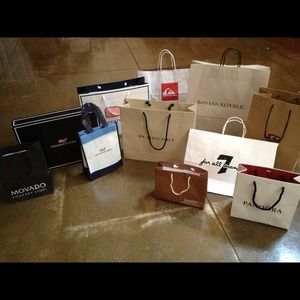 Tons of designer shopping bags & boxes-many brands