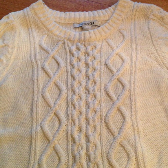 🚫Sold🚫Beautiful cream/ ivory sweater - Picture 2 of 2
