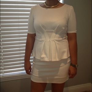 ✨BUNDLE✨2 dressed