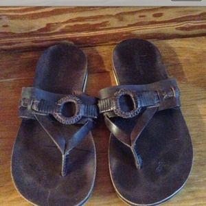 American eagle sandals